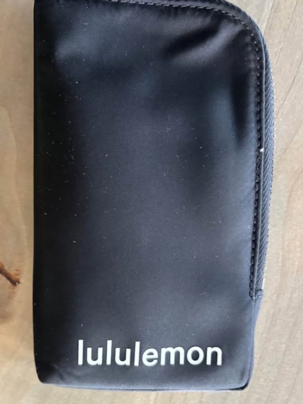 Lulu Lemon dual pouch wristlet - Picture 3 of 7